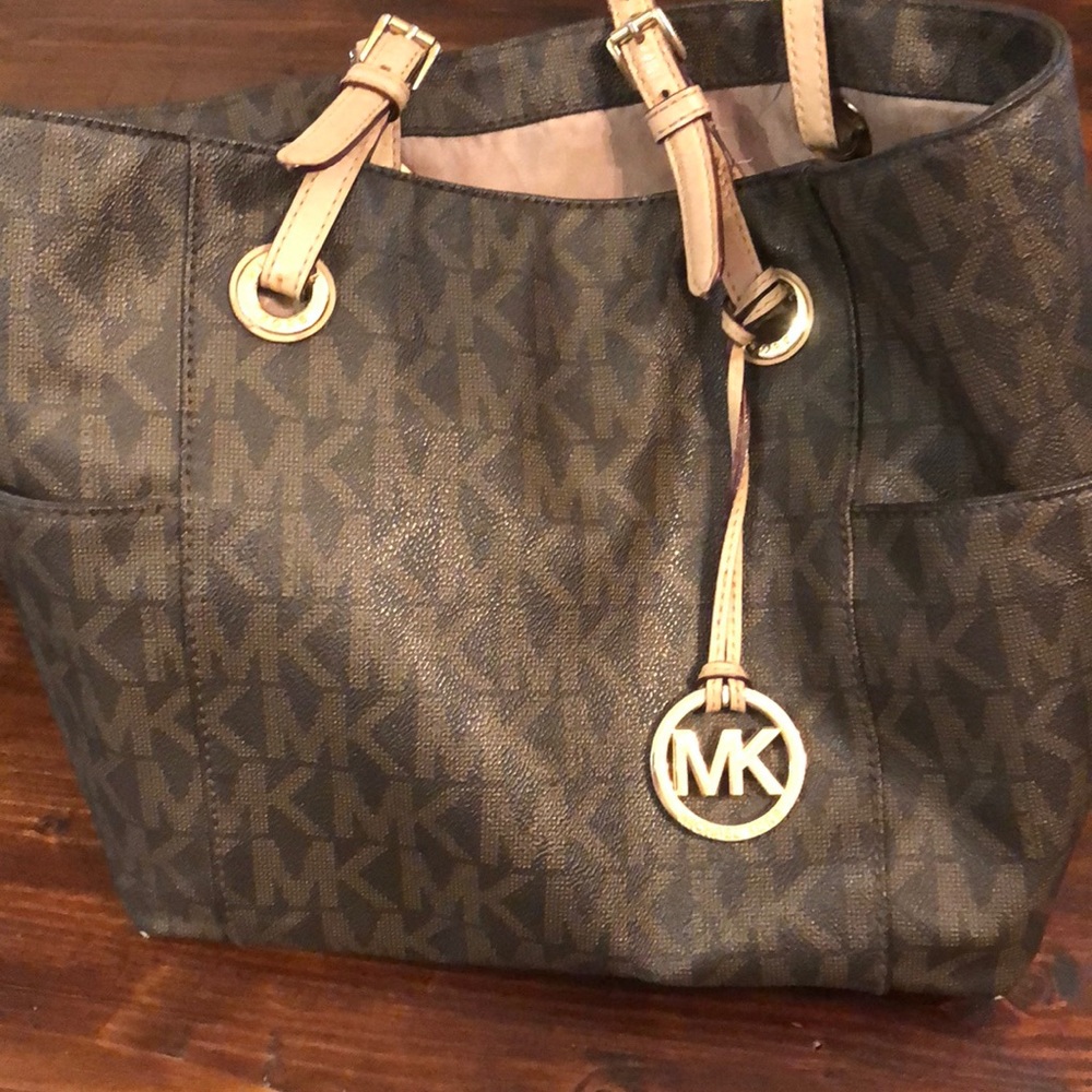 Michael Kors purse